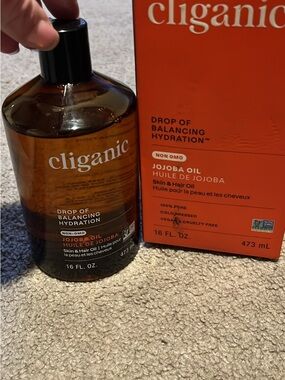 Cliganic Jojoba Oil - Amber Bottle with Orange Box